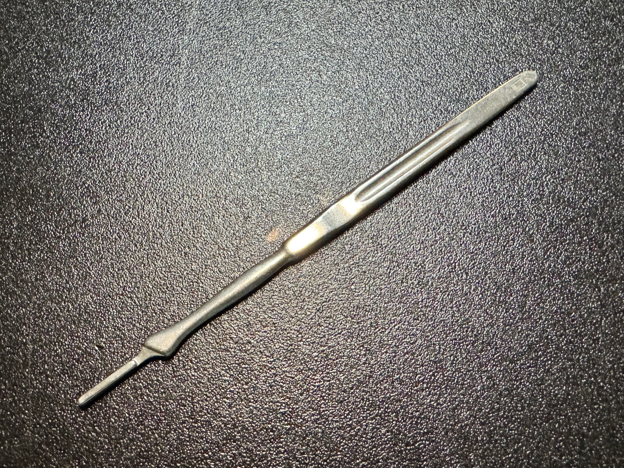 Photo of BOSS 10-0007 Scalpel Knife Handle #7 Photo of BOSS 10-0007 Scalpel Knife Handle #7