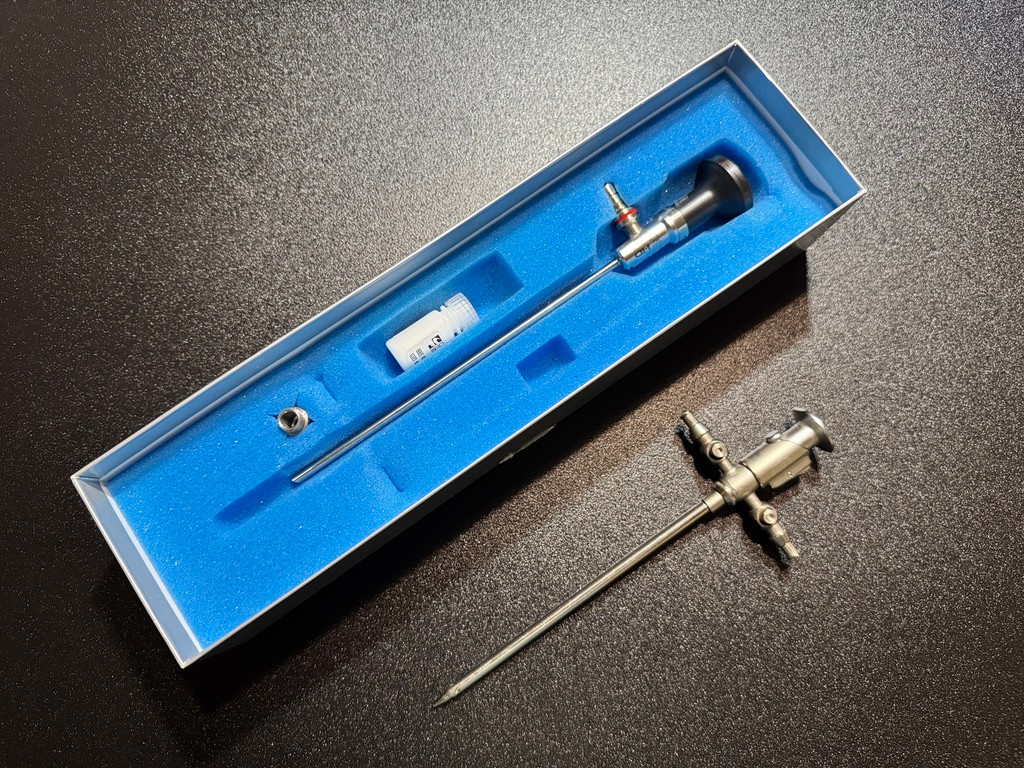 ConMed HD4300 HD QuickLatch Arthroscope, 4mm 30° & Sheath Set