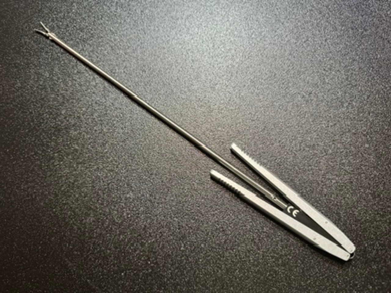 Top photo of CardioVations FR-SND-22-5 MICS Valve Grasping Forceps Top photo of CardioVations FR-SND-22-5 MICS Valve Grasping Forceps