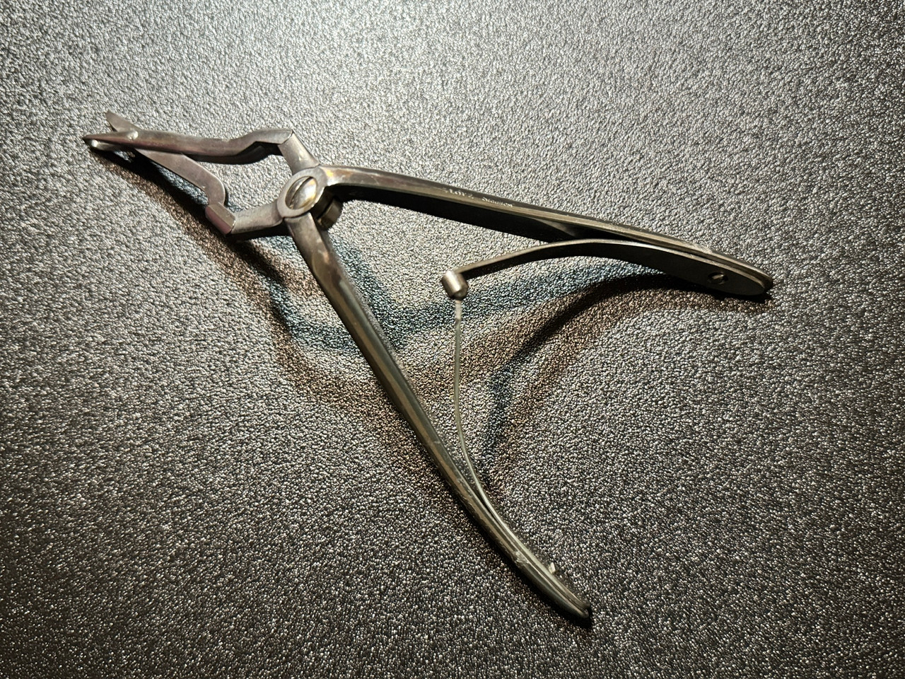 Handle photo of Storz N3076 Jansen-Middleton Septum Forceps, Thru-Cut, Small