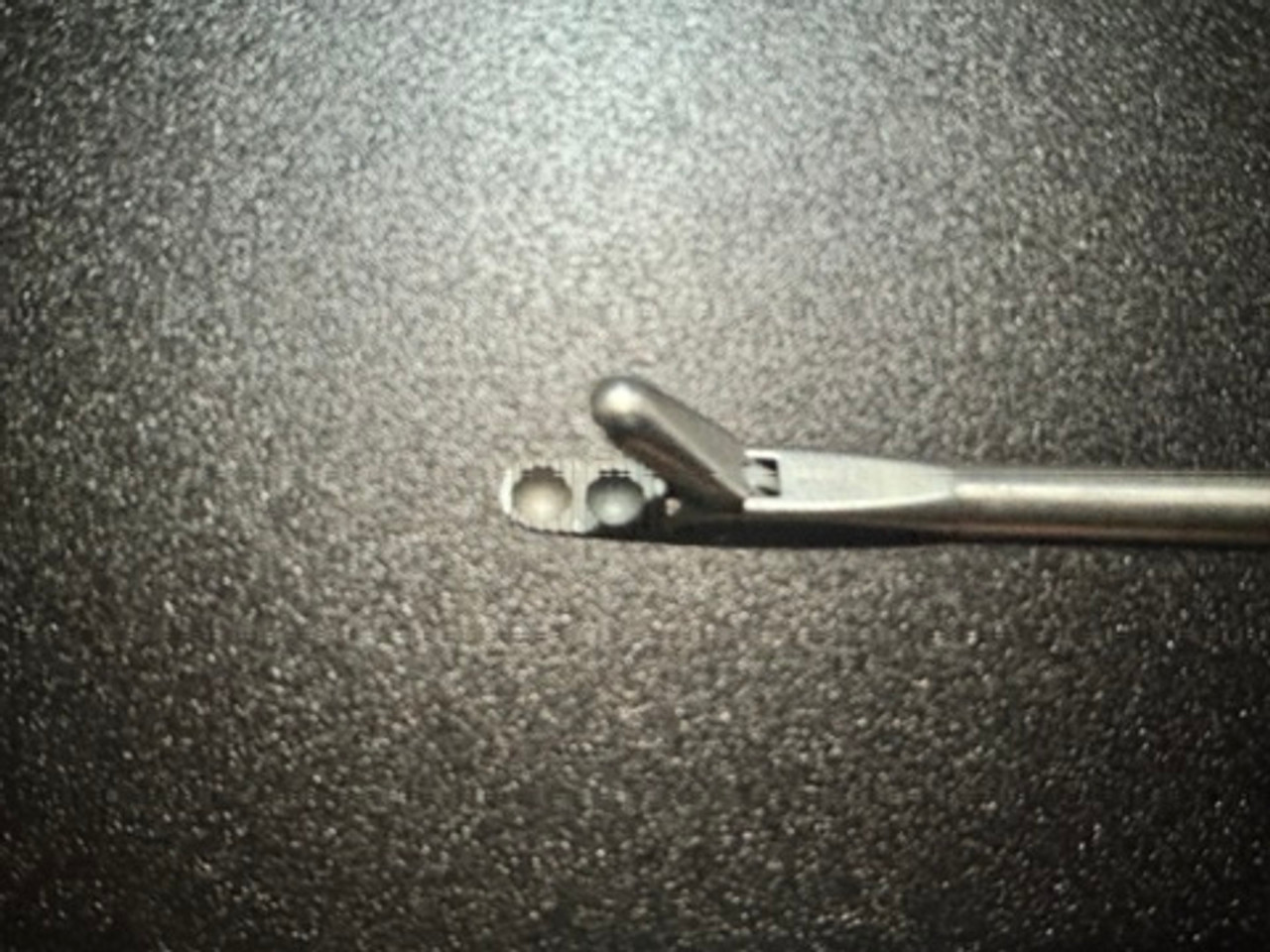 Jaw photo of Arthrex AR-12500SR Arthroscopic Blunt Tip Grasper, STR, 3.4mm Jaw photo of Arthrex AR-12500SR Arthroscopic Blunt Tip Grasper, STR, 3.4mm