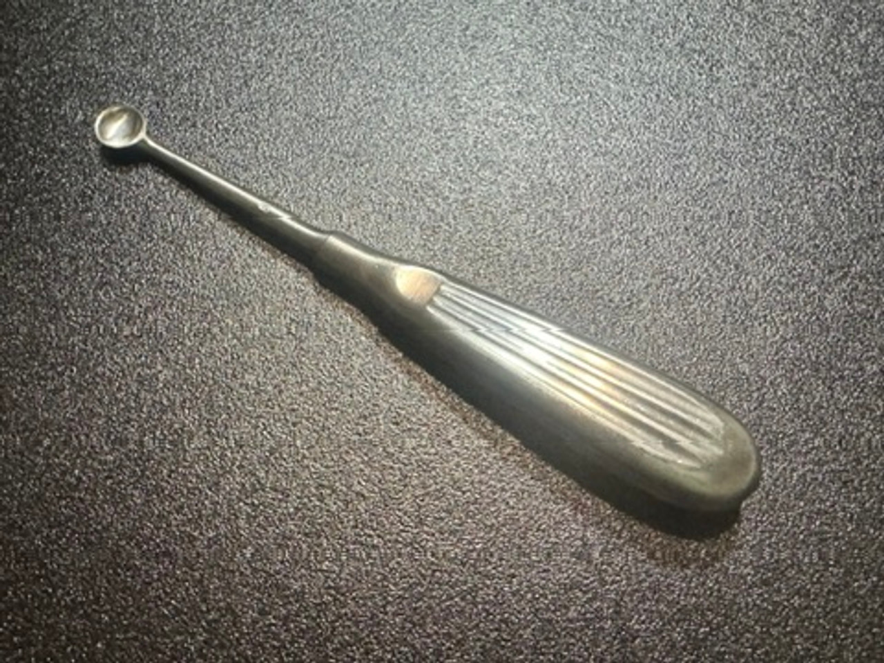 Handle photo of BOSS 70-6918 Brun Spratt Curette, Size 5, 6.25" Handle photo of BOSS 70-6918 Brun Spratt Curette, Size 5, 6.25"