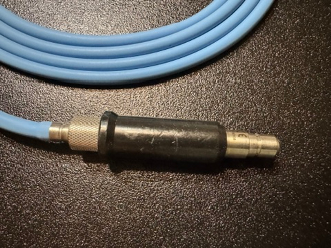 Light source connector photo of Smith & Nephew 3004 Fiber Optic Light Cable, 8'