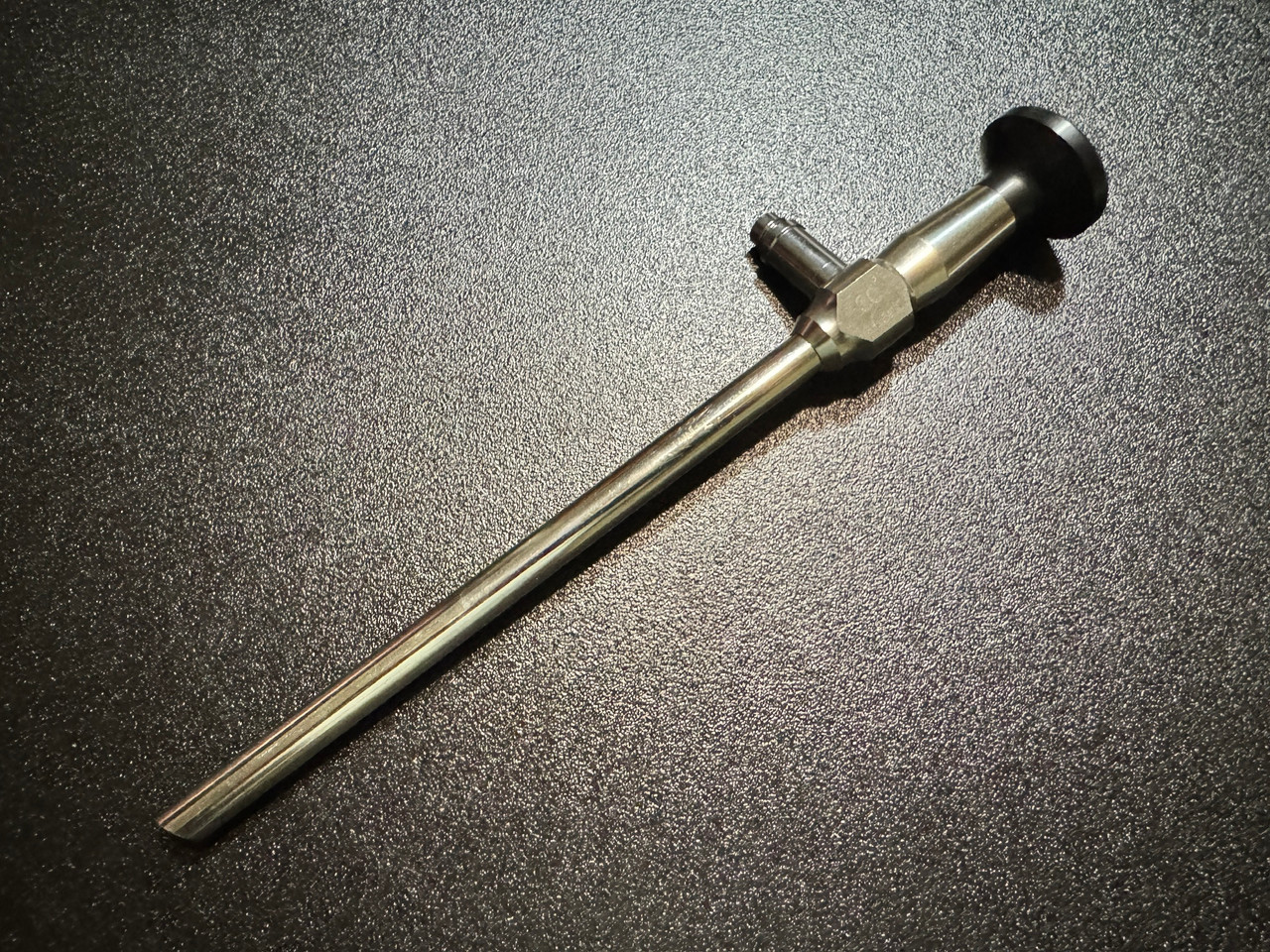 Photo of Snowden-Pencer 88-5910 Endo Breast Scope, 30°, 10mm X 17.5cm Photo of Snowden-Pencer 88-5910 Endo Breast Scope, 30°, 10mm X 17.5cm