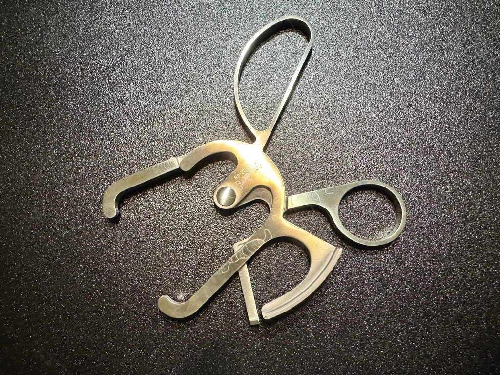 Photo of Arthrex AR-602-48 iBalance Patella Caliper