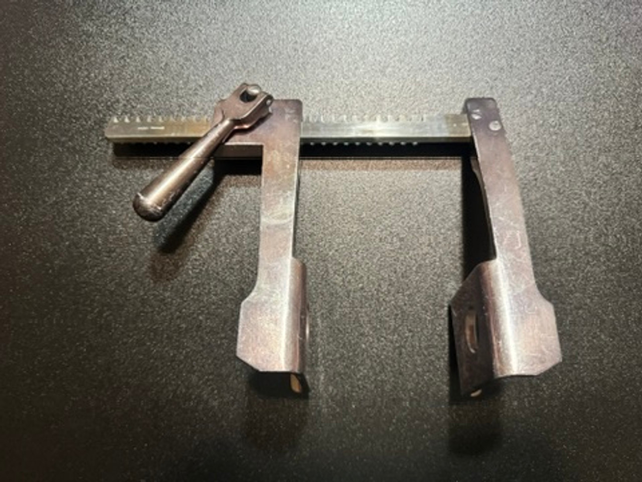 Rear photo of V. Mueller CH1221 Aluminum Finochietto Rib Spreader, Large