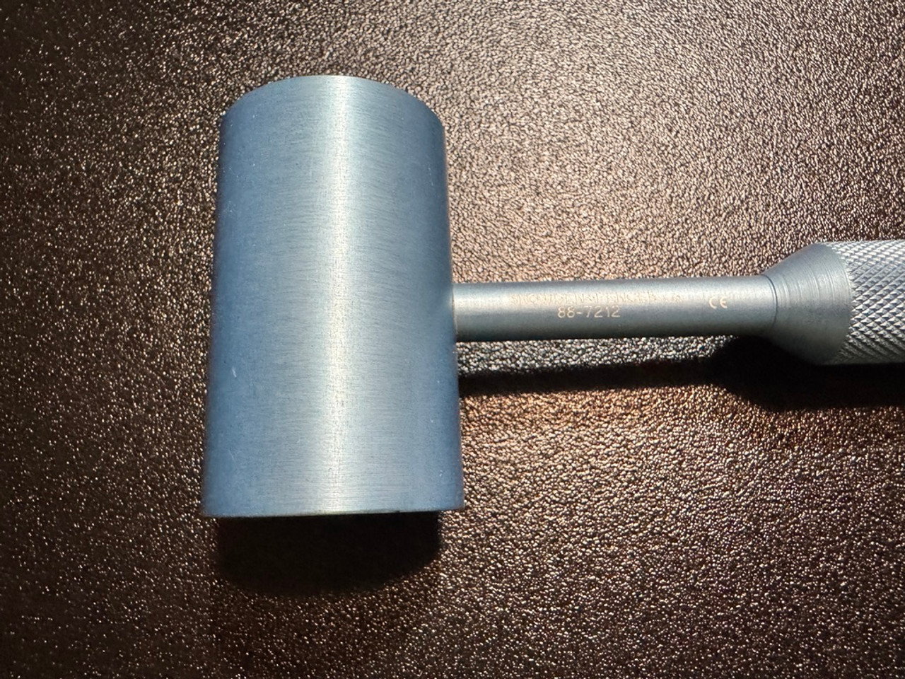 Head photo of Snowden-Pencer 88-7212 Titanium Julian Mallet, 10 oz, 8"