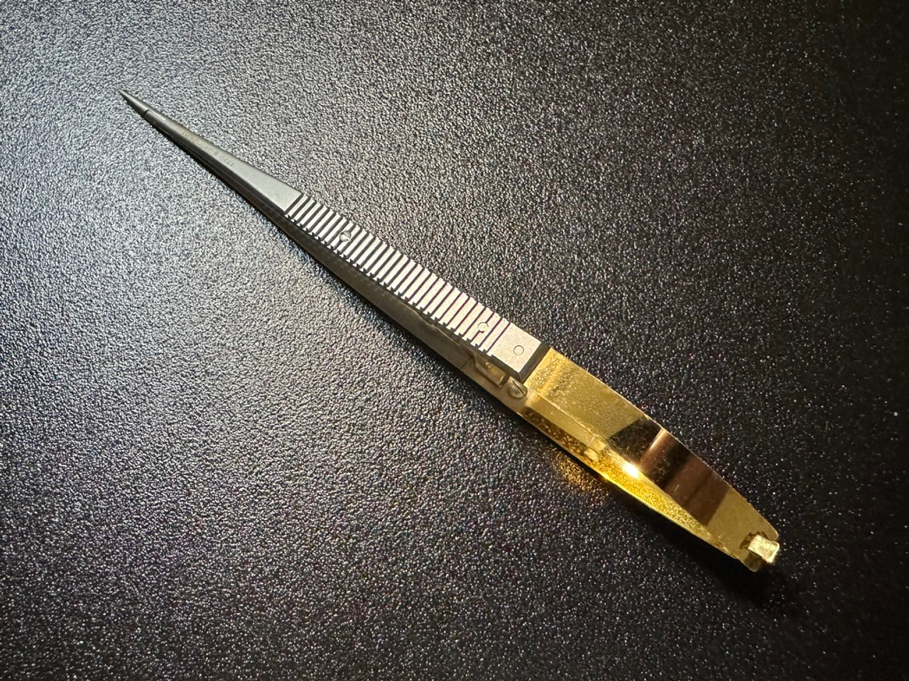 Side photo of Snowden-Pencer 32-0444 Diamond-Jaw Castroviejo Needle Holder, 7" (New)