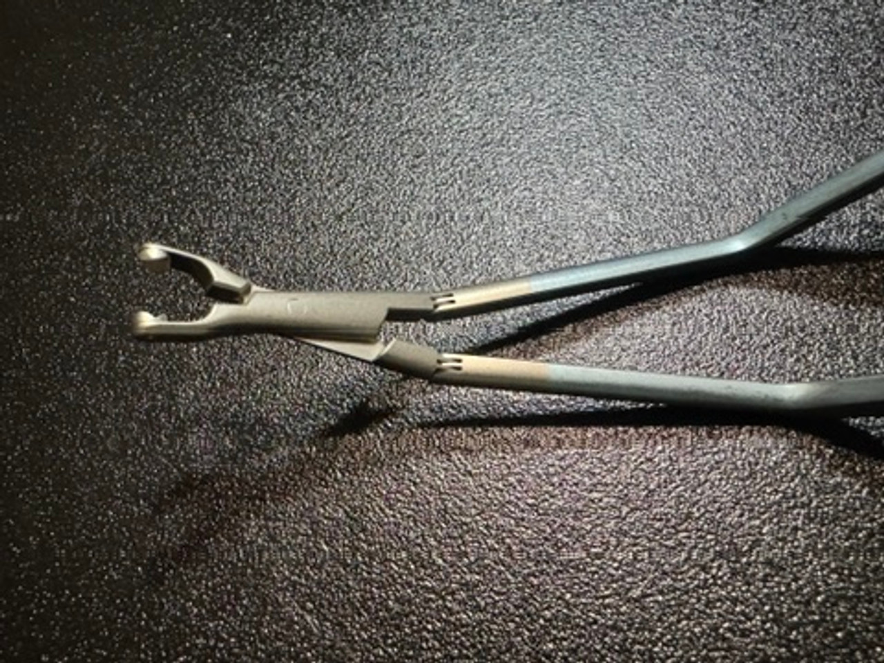 Jaw photo of Aesculap FT412T Yasargil Standard Titanium Vario Aneurysm Clip Applier Jaw photo of Aesculap FT412T Yasargil Standard Titanium Vario Aneurysm Clip Applier