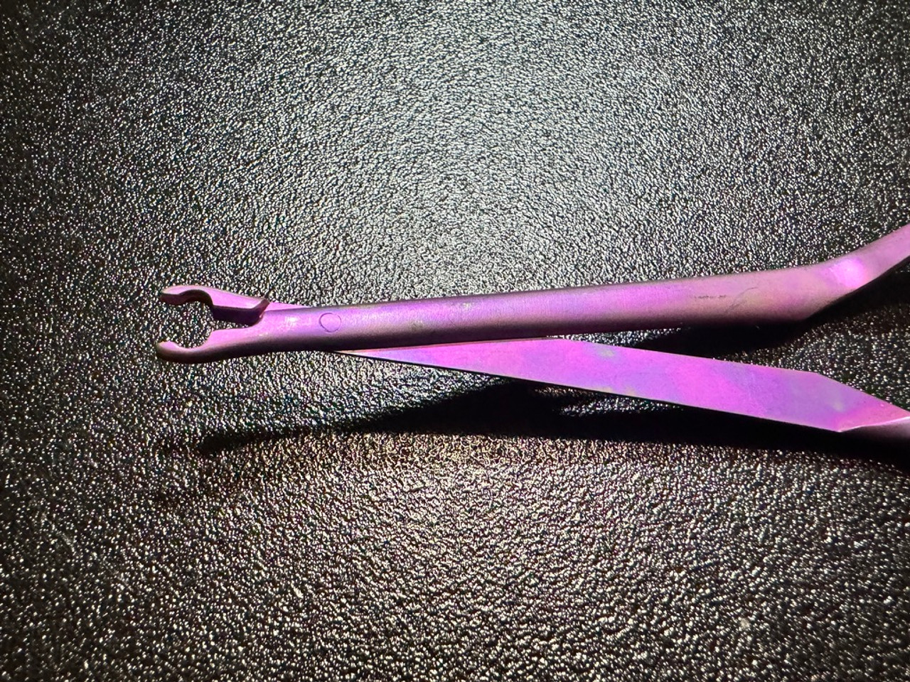 Jaw photo of Aesculap FT472T Titanium Yasargil Mini Clip Applier, STR, 90mm Jaw photo of Aesculap FT472T Titanium Yasargil Mini Clip Applier, STR, 90mm