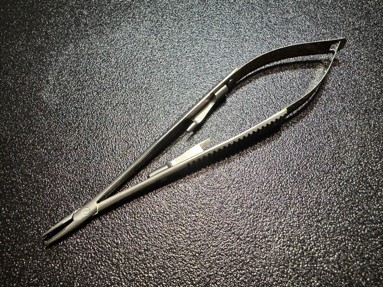 Photo of Snowden-Pencer 32-0445 Diamond-Jaw Castroviejo Needle Holder, STR, Smooth, 5.25" Photo of Snowden-Pencer 32-0445 Diamond-Jaw Castroviejo Needle Holder, STR, Smooth, 5.25"