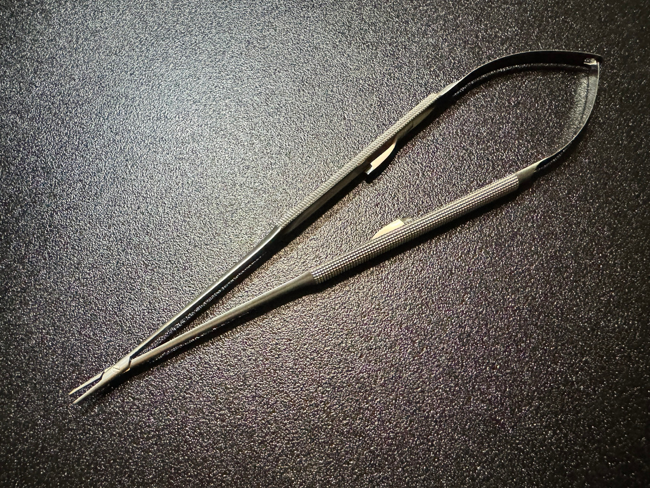 Photo of Snowden-Pencer 32-5476 Micro Diamond-Jaw Castroviejo Needle Holder, STR, 9"