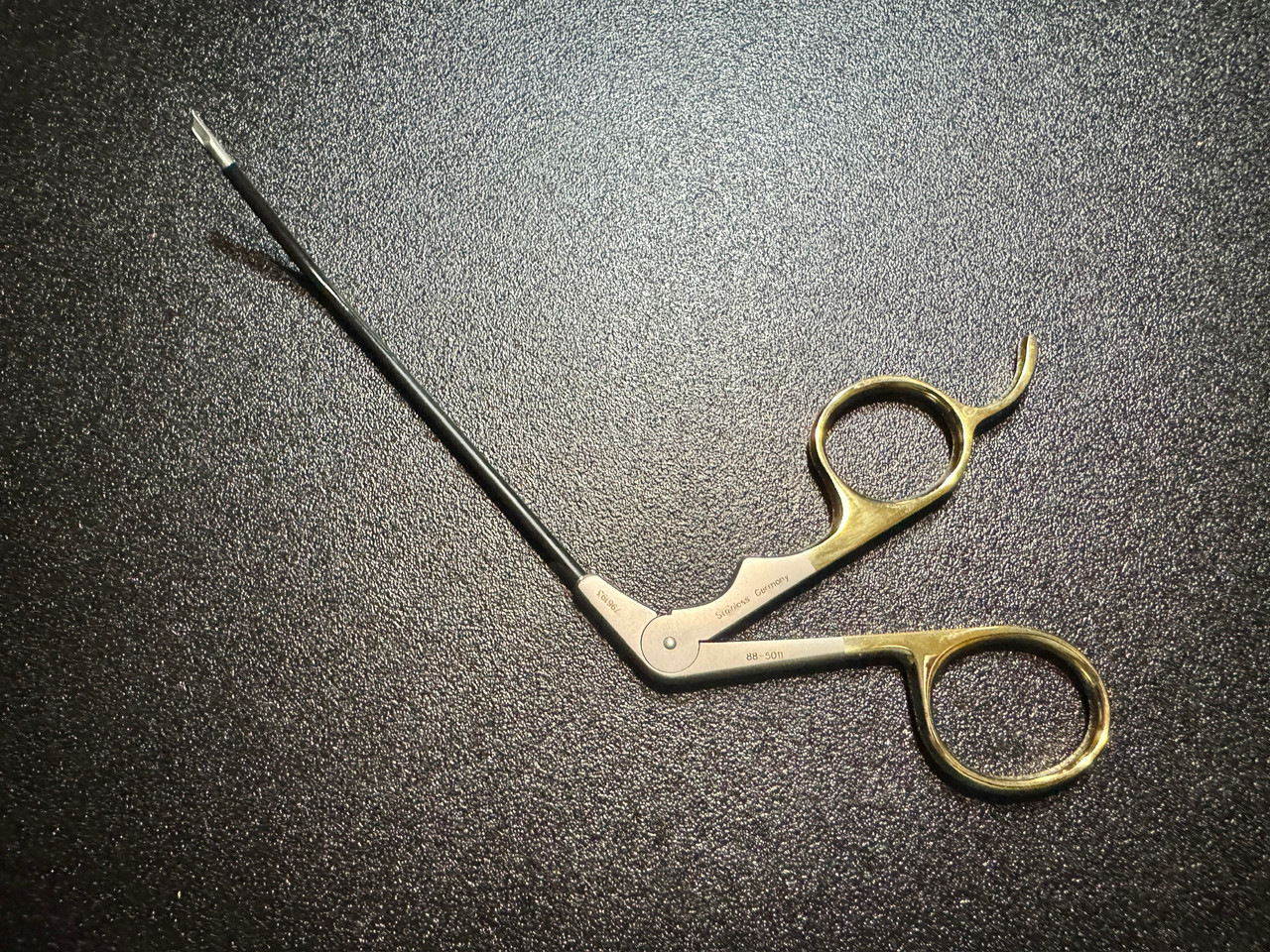 Handle photo of Snowden-Pencer 88-5011 Daniel EndoForehead Punch Forceps, CVD Right (New)