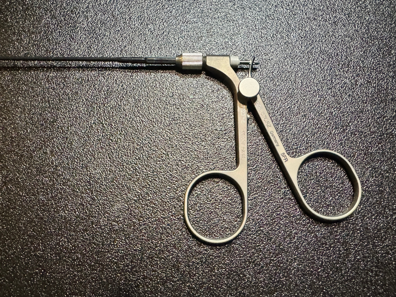 Handle photo of Storz 27023FE Cystoscopy Flexible Grasping Forceps, 5 Fr, 73cm