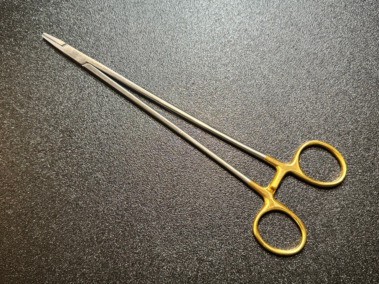Handle photo of V. Mueller CH2425 Vital Crile-Wood Needle Holder, 9"