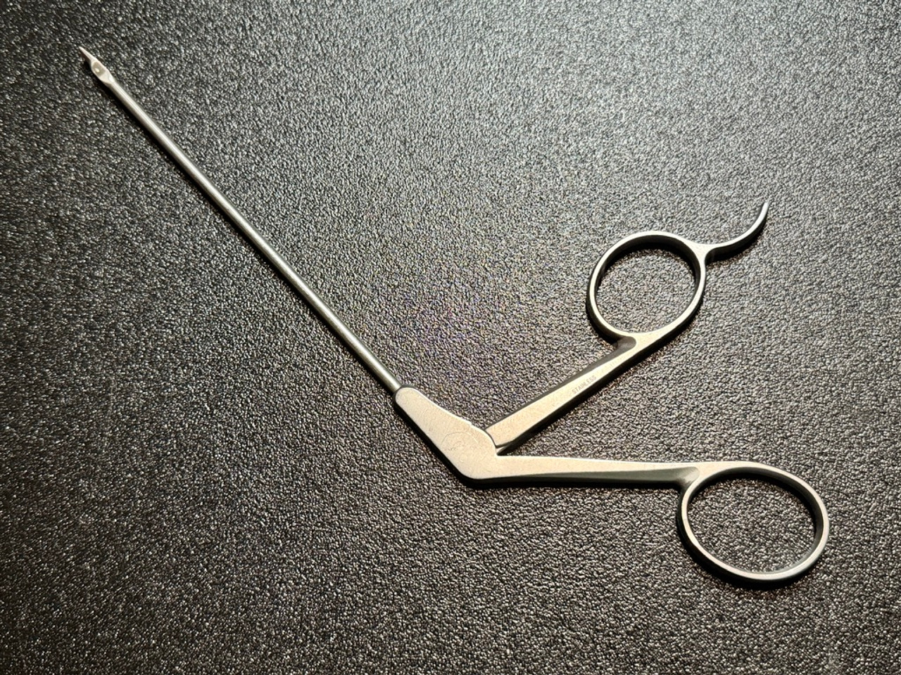 Handle photo of Linvatec SHUTT 31.10033 Arthroscopic Mini-Aggressor Forceps, STR, 3.4mm