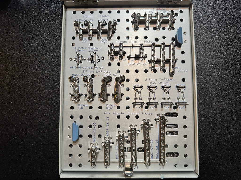 Zimmer 4801-15 Mini Fragment Implant and Instrument Set