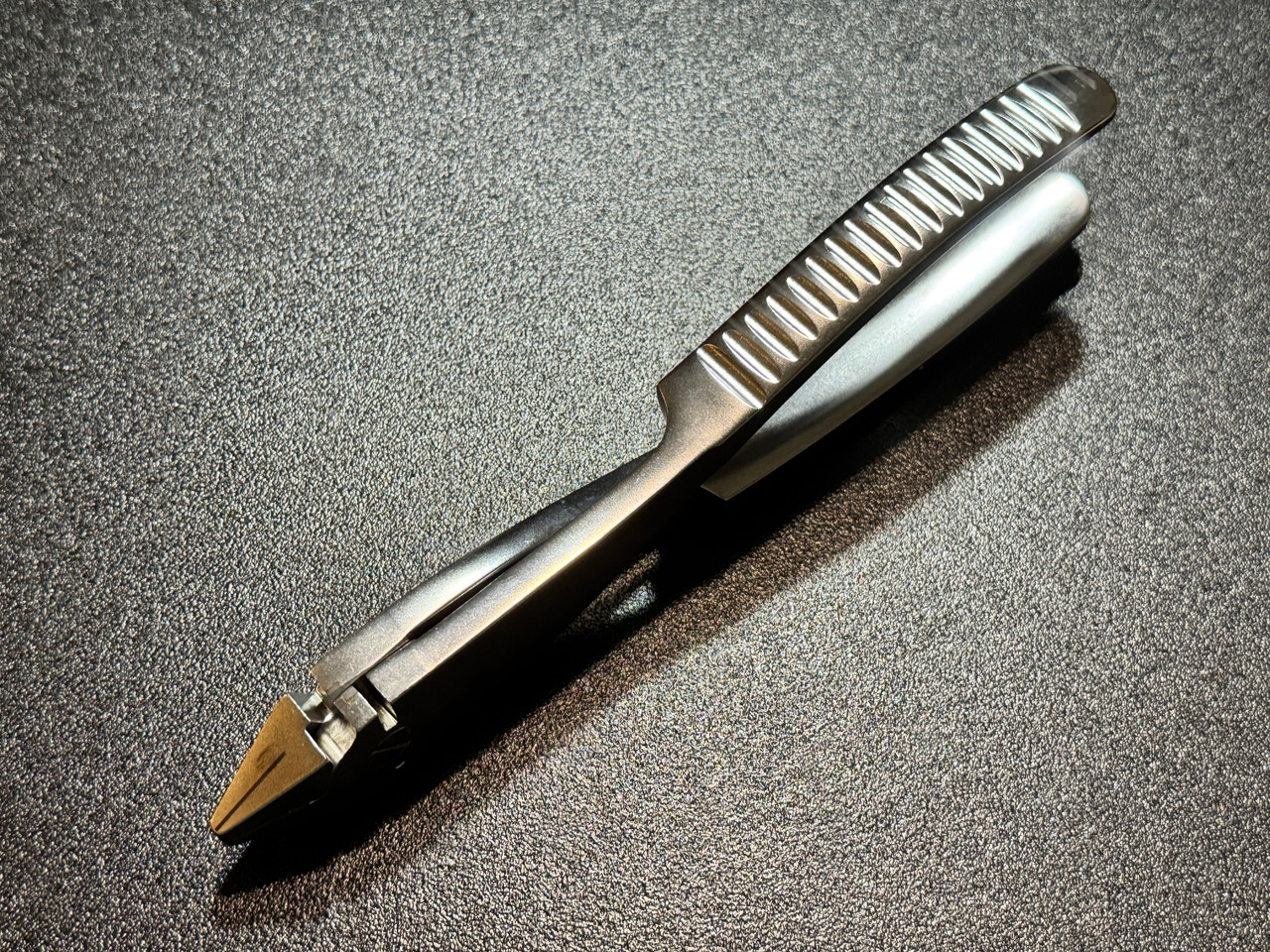 Top photo of Synthes 391.962 Bending Cutting Pliers