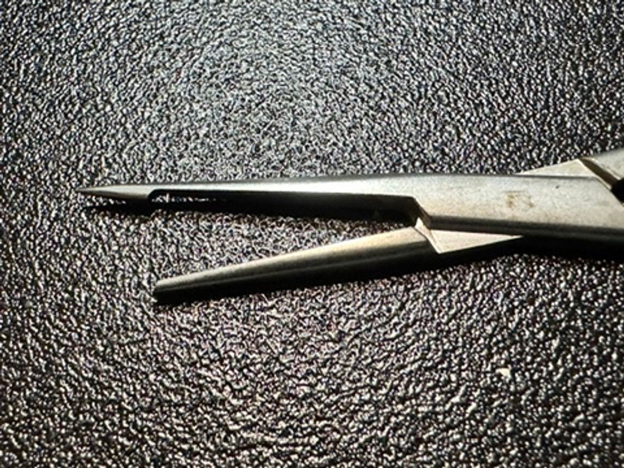 Jaw photo of Jarit 270-195 Tendon Braiding Forceps, STR, 6" Jaw photo of Jarit 270-195 Tendon Braiding Forceps, STR, 6"