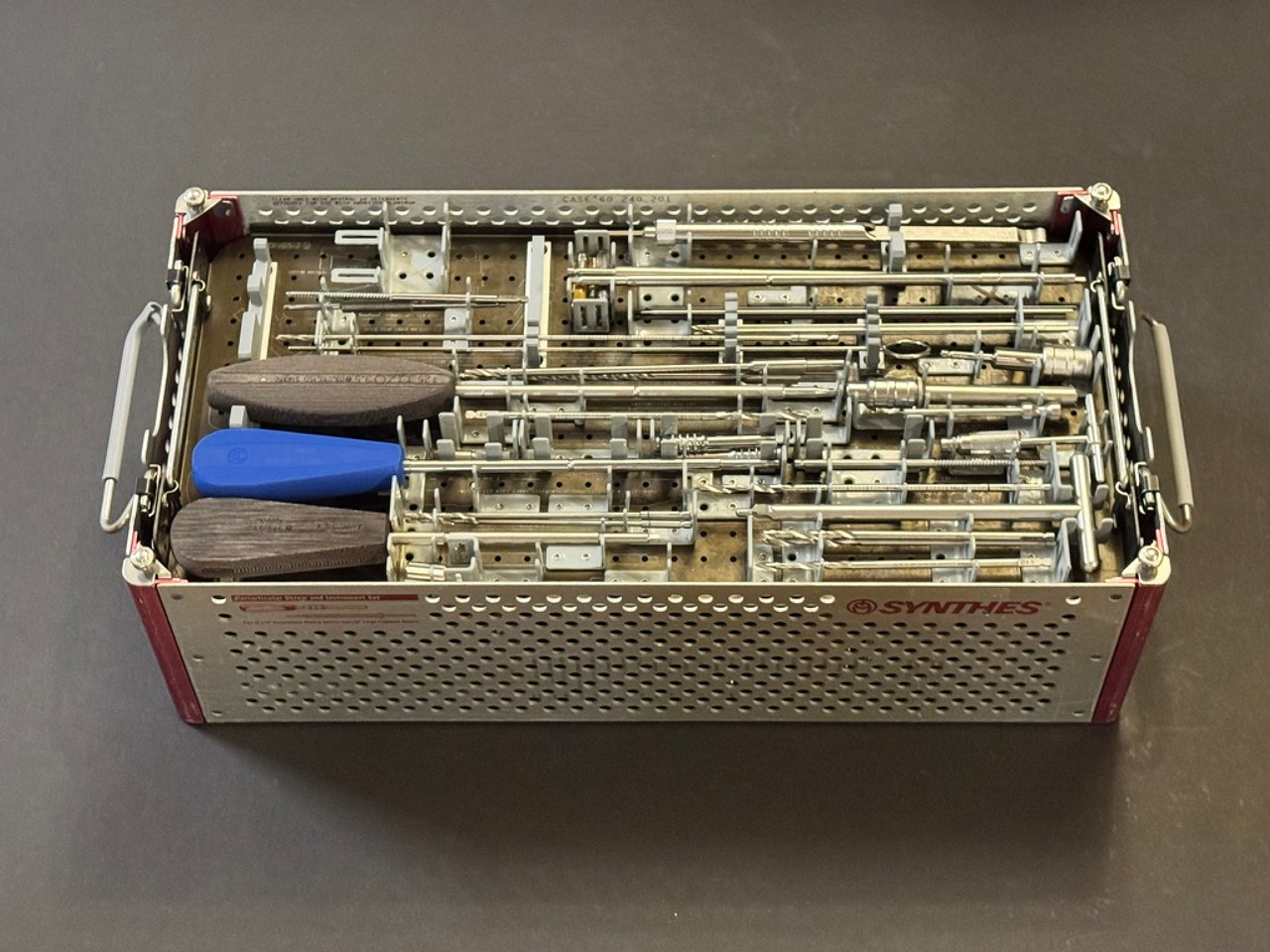 Top photo of Synthes 01.240.201 LCP Periarticular Screw and Instrument Set Top photo of Synthes 01.240.201 LCP Periarticular Screw and Instrument Set