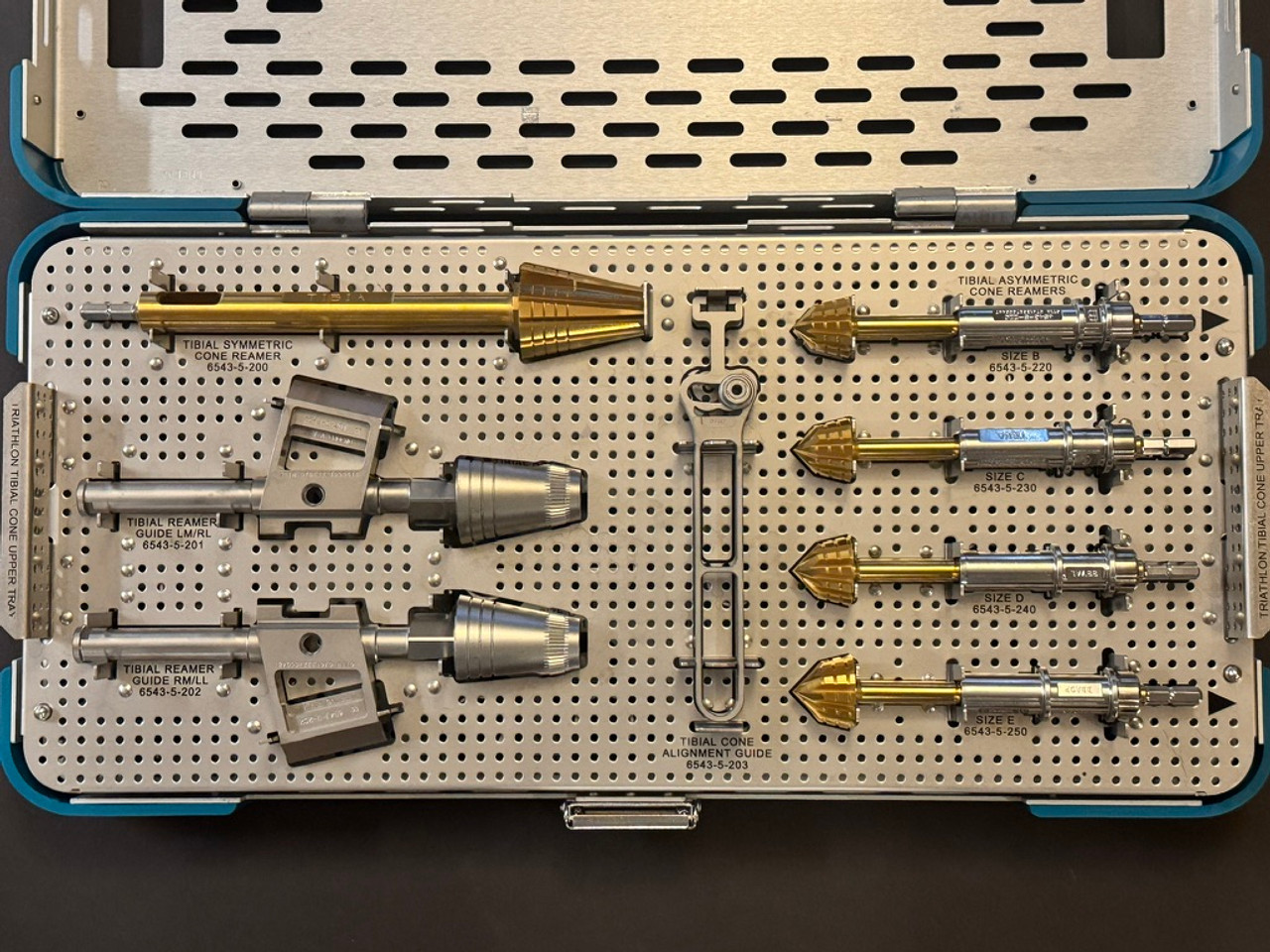 Top tray photo of Stryker Triathlon 5900-8114 Revision Knee Tibial Cone Set