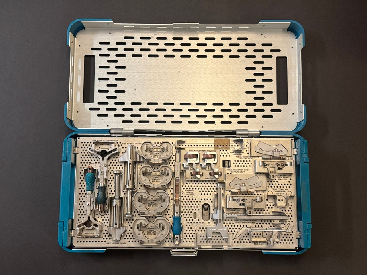 Top photo of Stryker Triathlon 6541-9-000 Femoral & Tibial Prep Set, Size 3-6