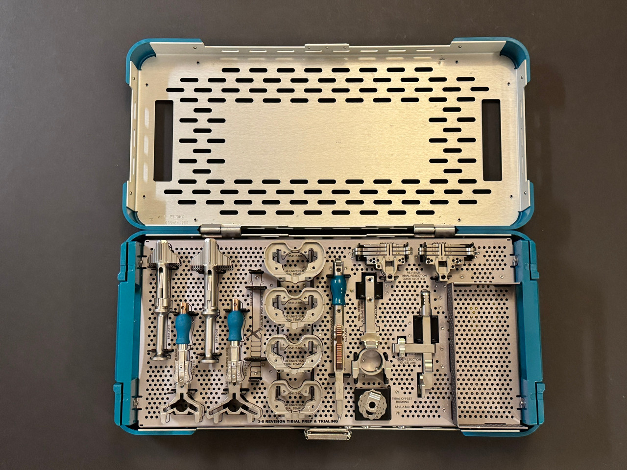 Open photo of Stryker Triathlon 6543-8-002 Revision 3 - 6 Tibial Prep Set