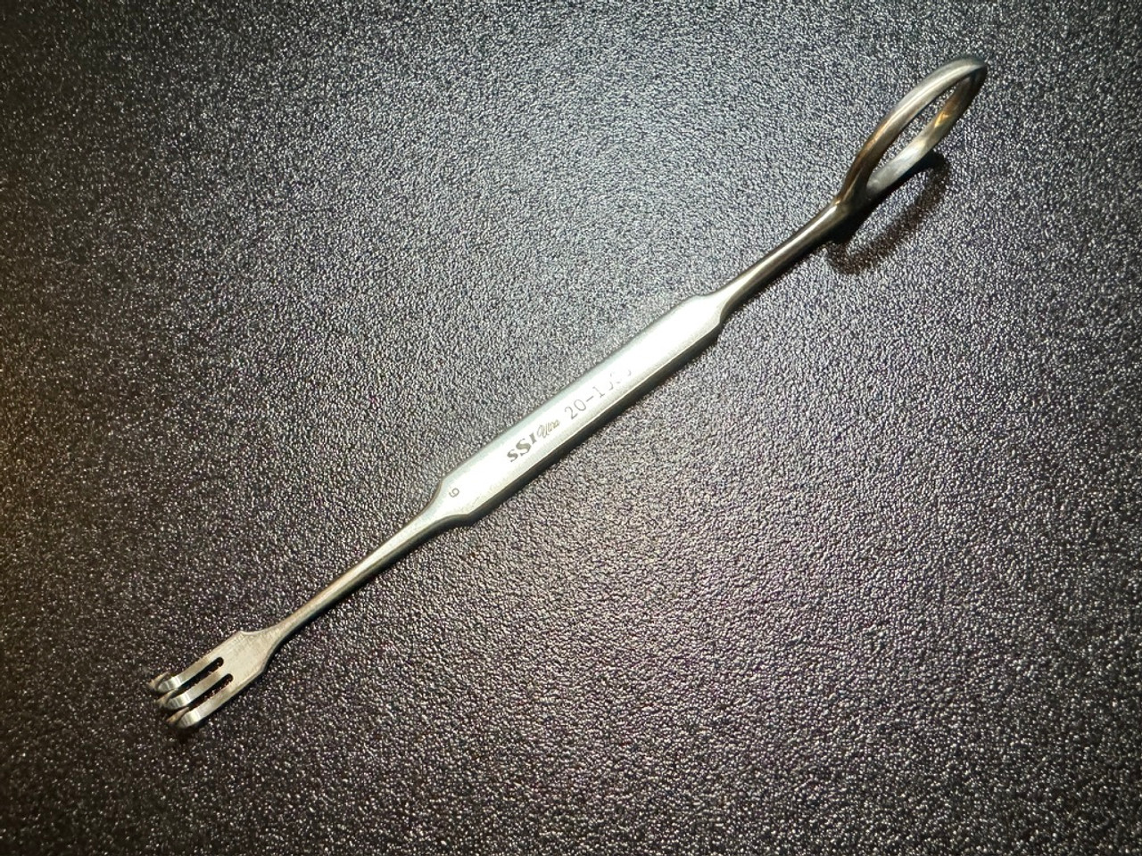 Photo of Symmetry 20-1006 Meyerding Retractor #6, 3 Prong, Sharp