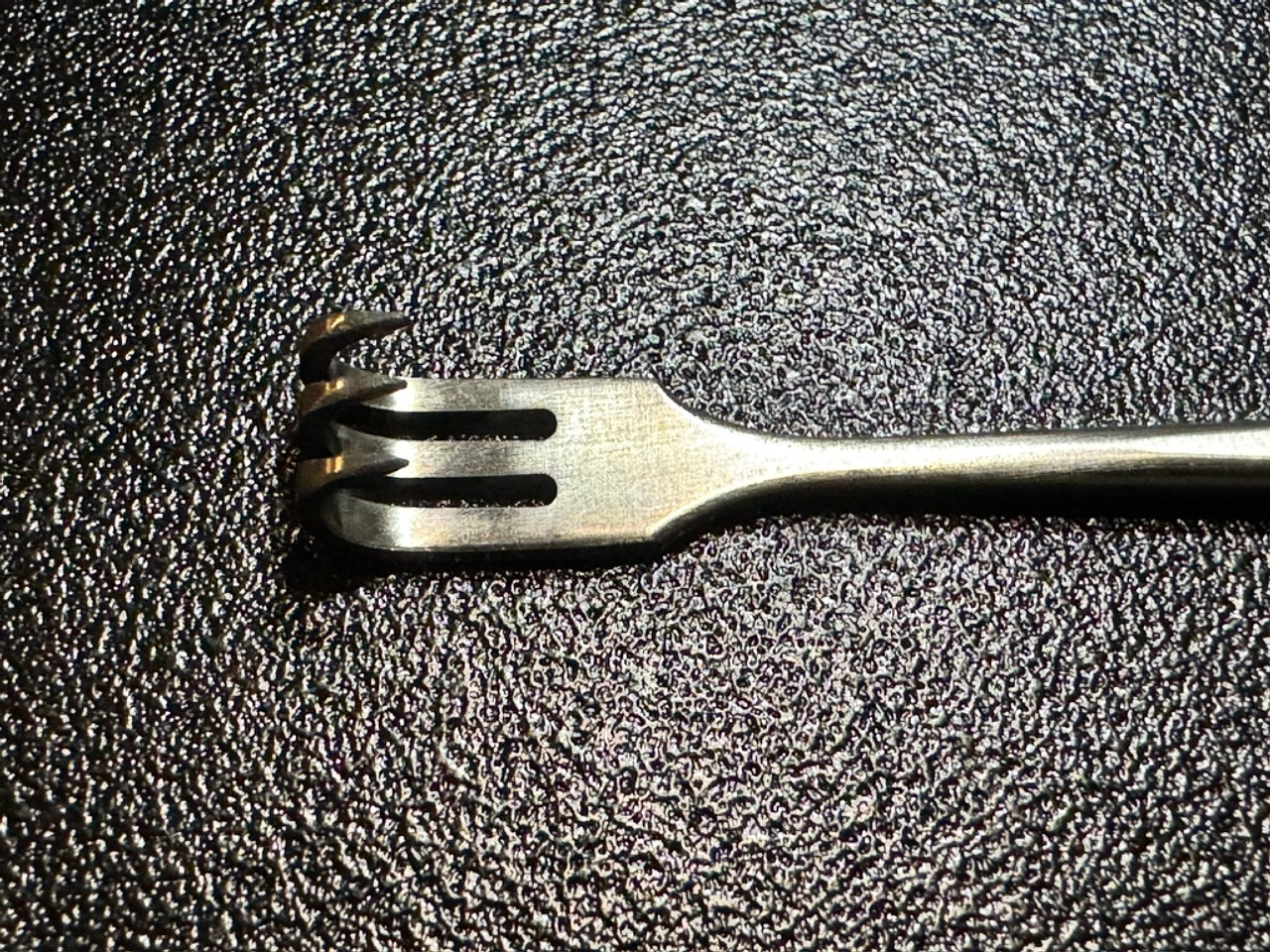 Prong photo of Symmetry 20-1006 Meyerding Finger Retractor #6