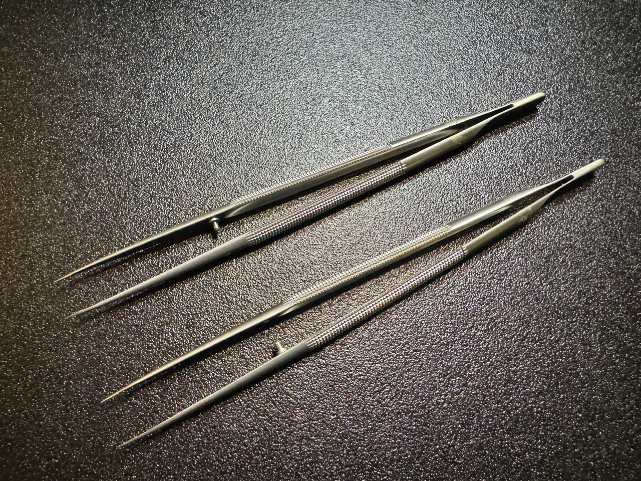 Forceps photo of Snowden-Pencer ASSI 88-6260 Microvascular Acland Clamp and Instrument Set