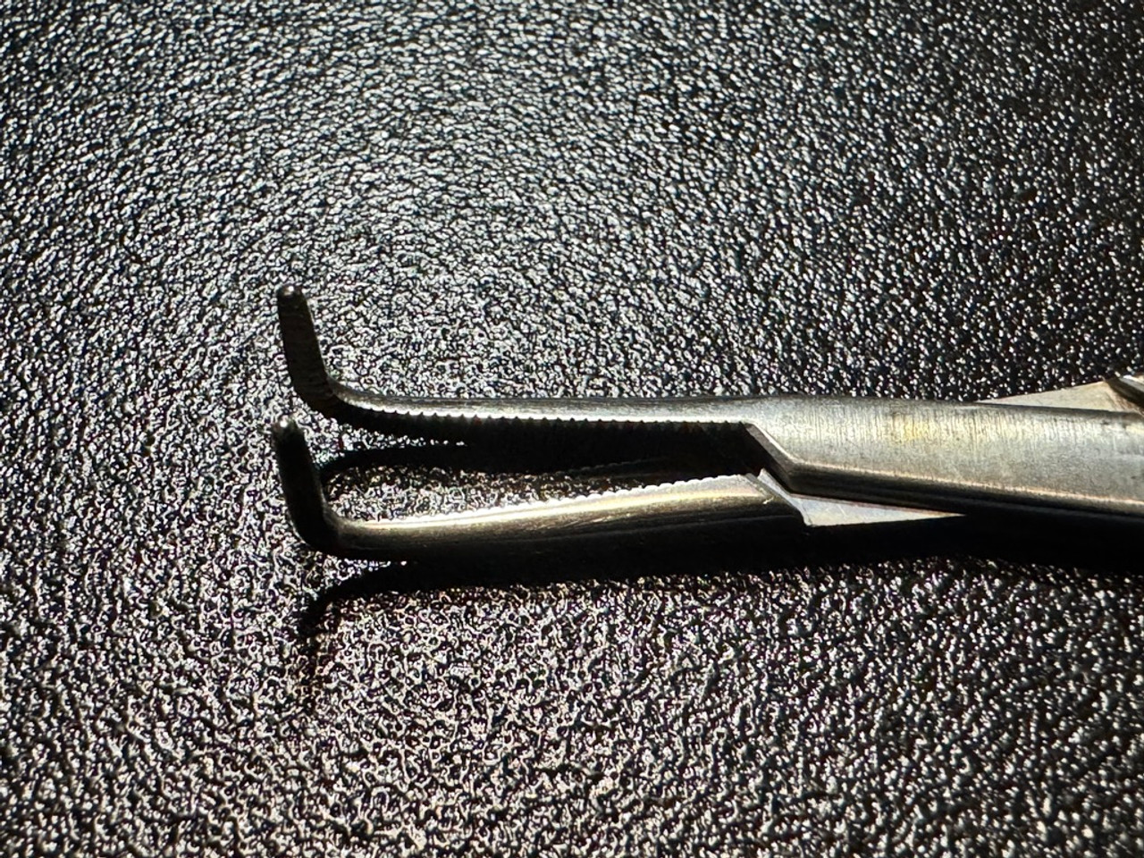 Jaw photo of Codman 30-4493 Delicate Right Angle Clamp, 5.5"