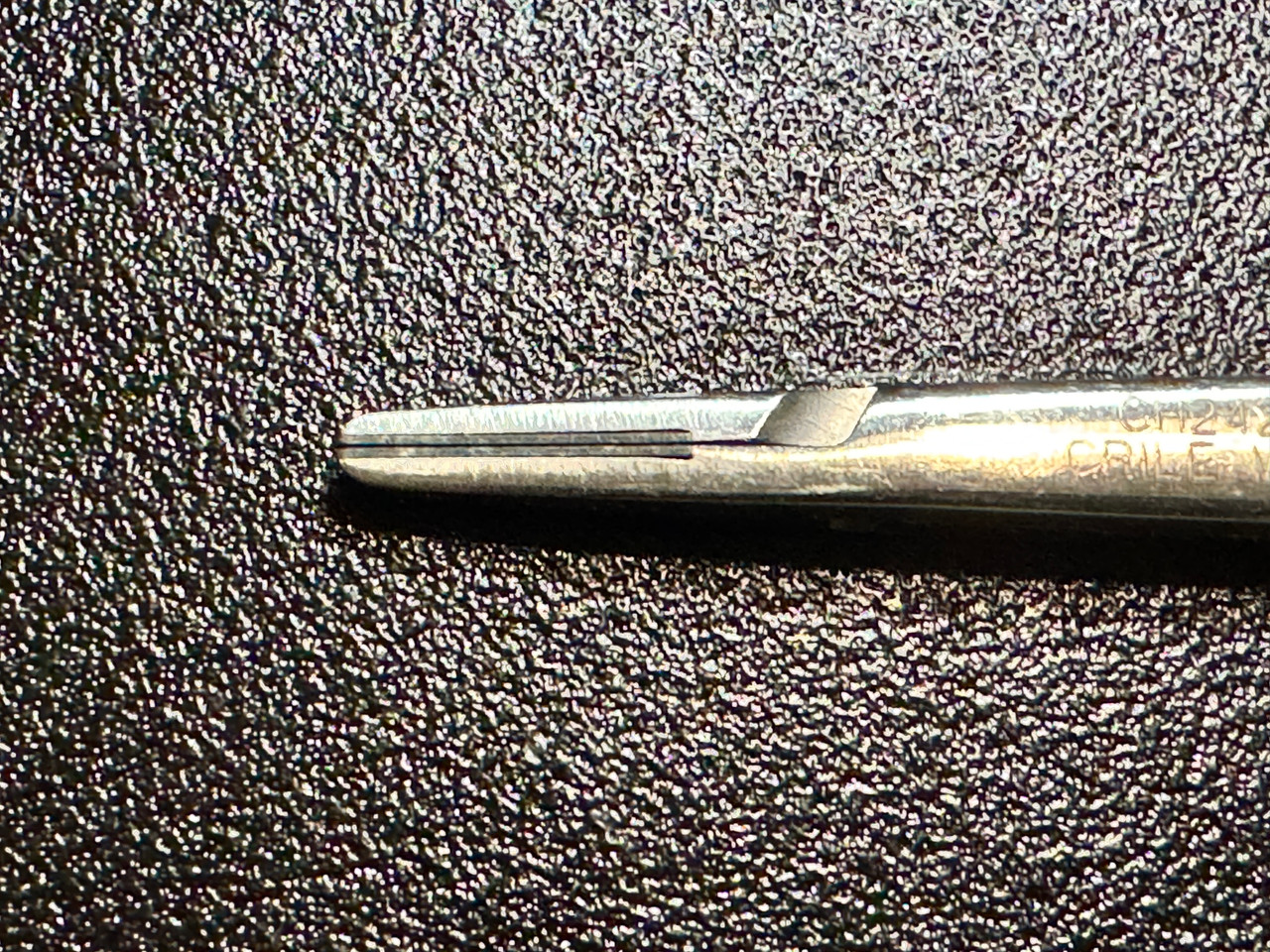 Jaw photo of V. Mueller CH2427 Vital Crile-Wood Needle Holder, STR, 10⅜"