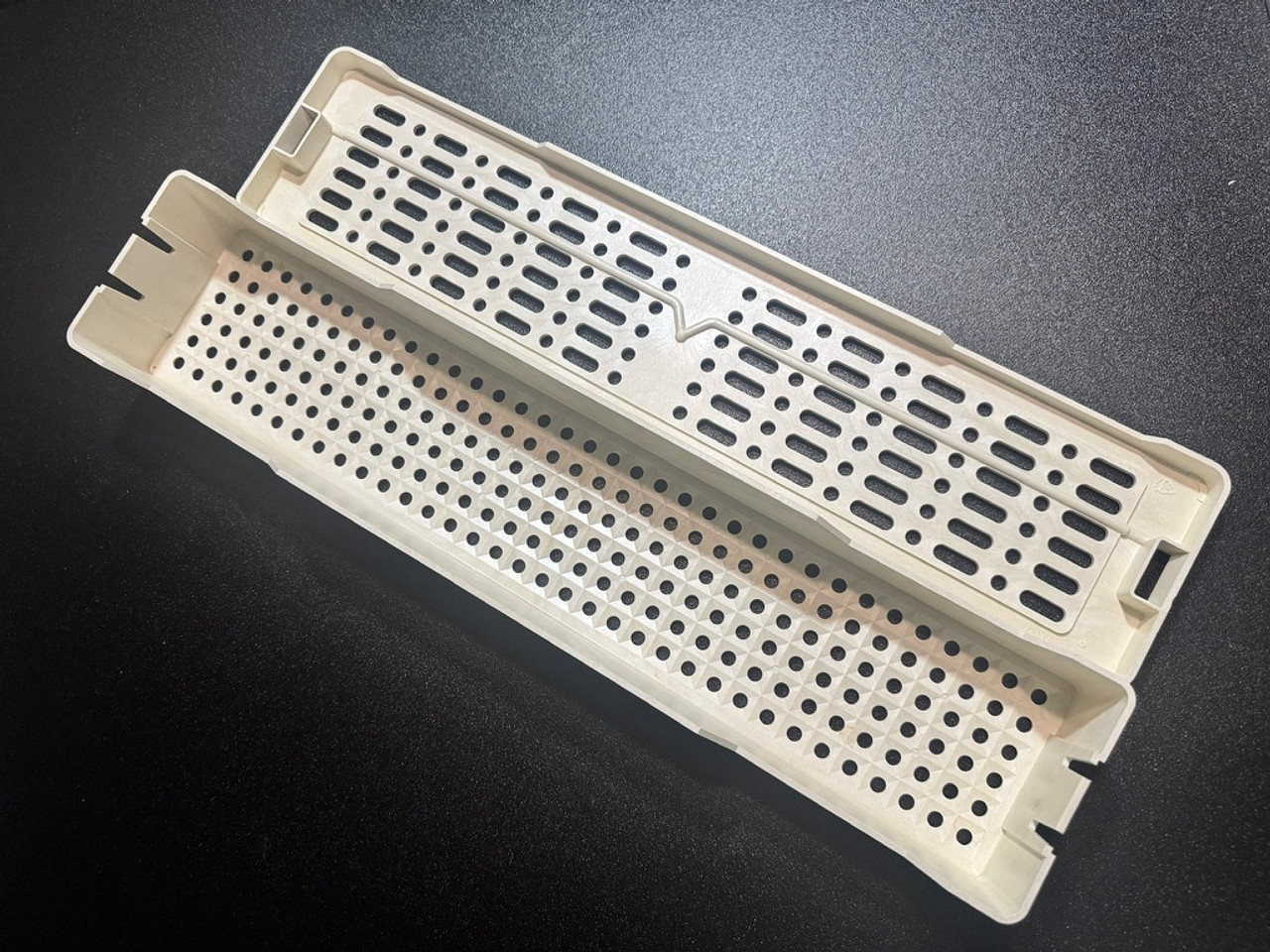 Open photo of ASP 13827 APTIMAX Instrument Tray 18" X 4" X 2"