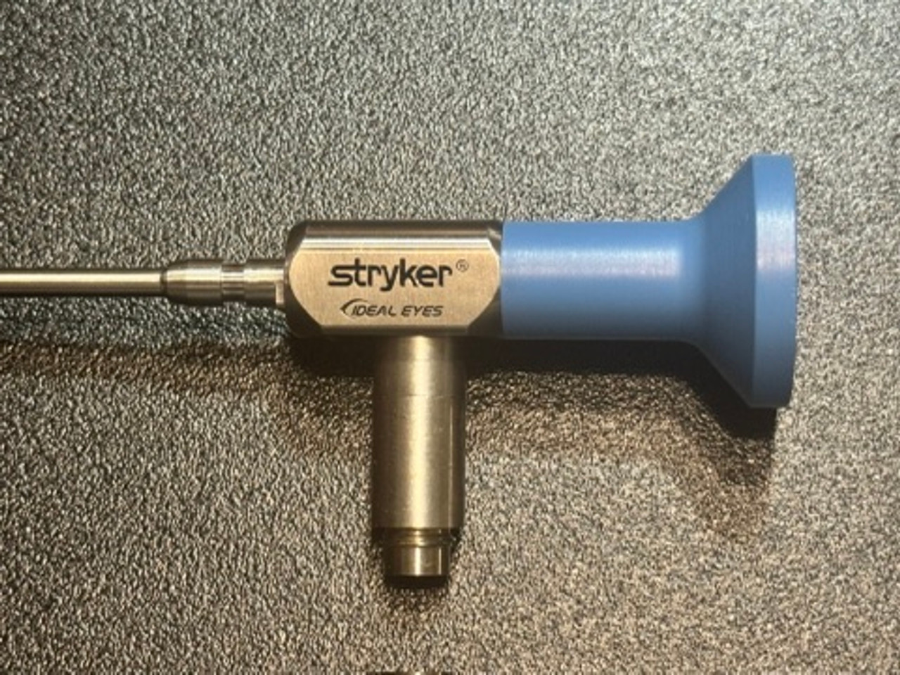 Eye cup photo of Stryker 502-104-030 Ideal Eyes HD Autoclavable Arthroscope, 30°, 4mm
