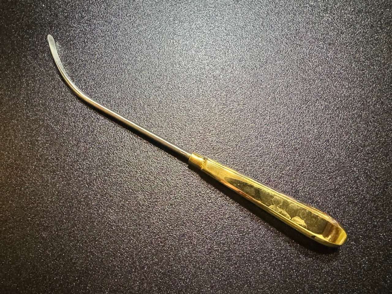 Side photo of Black & Black B65051 Daniel EndoForehead Half Curved Elevator