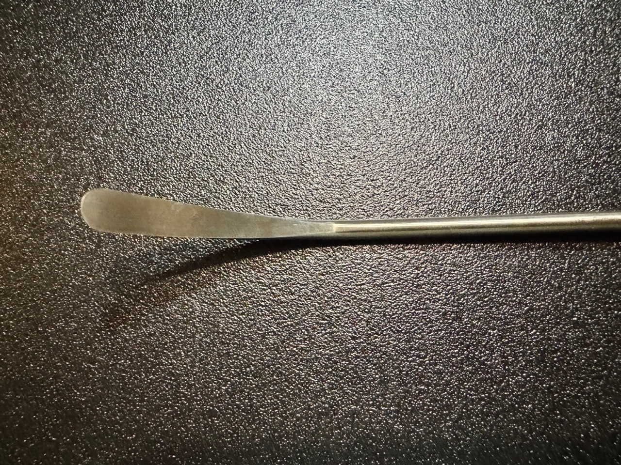 Blade photo of Black & Black B65051 Daniel EndoForehead Half Curved Elevator