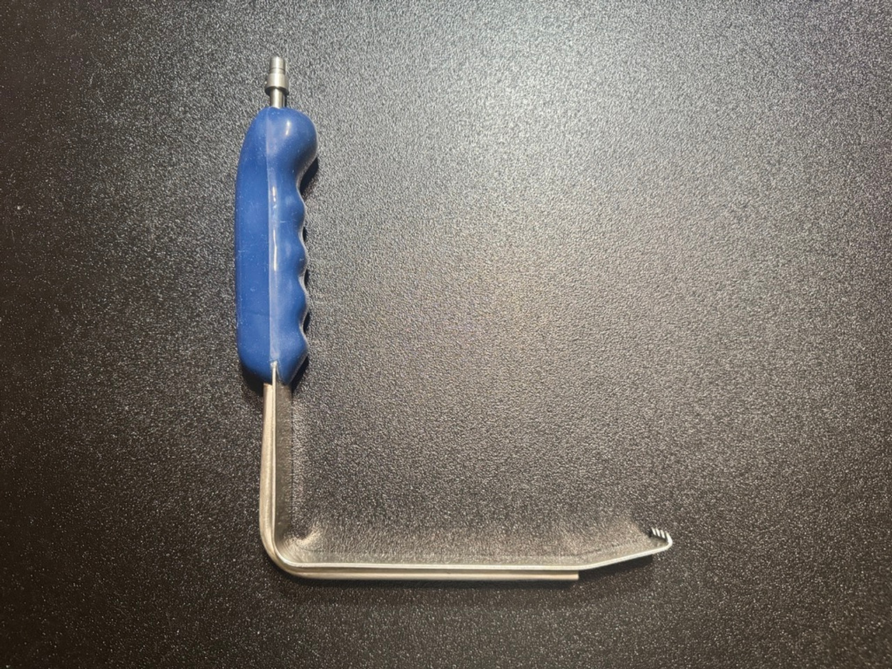 Retractor photo of Codman CD09265 Britetrac Fiber Optic Retractor w/ Cable, 6" X 1"