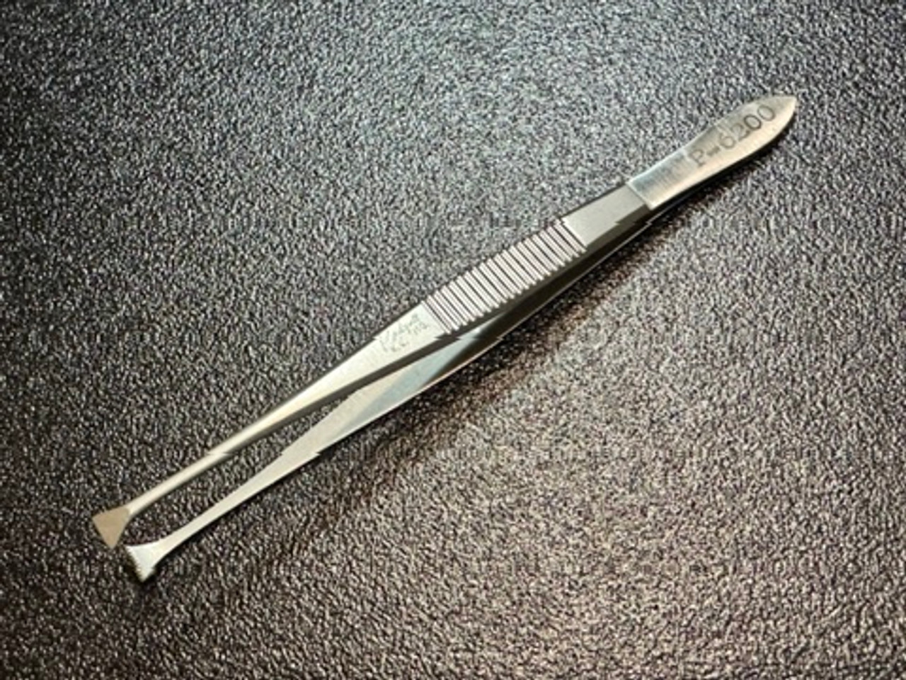 Photo of Padgett PM-6200 Von Graefe Tissue Forceps, 4.25"