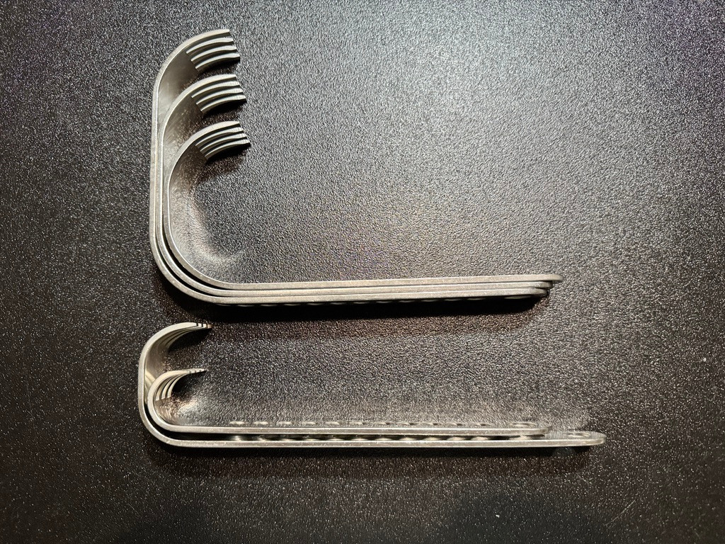 Side long blade photo of OrthoMed 52-0704 Full Charnley Initial Incision Retractor Set