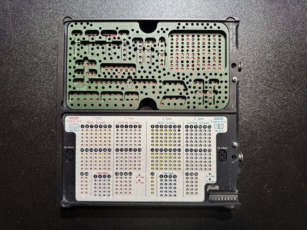Stryker 29-17231 VariAx Hand Locking Plate and Screw Module for Sale
