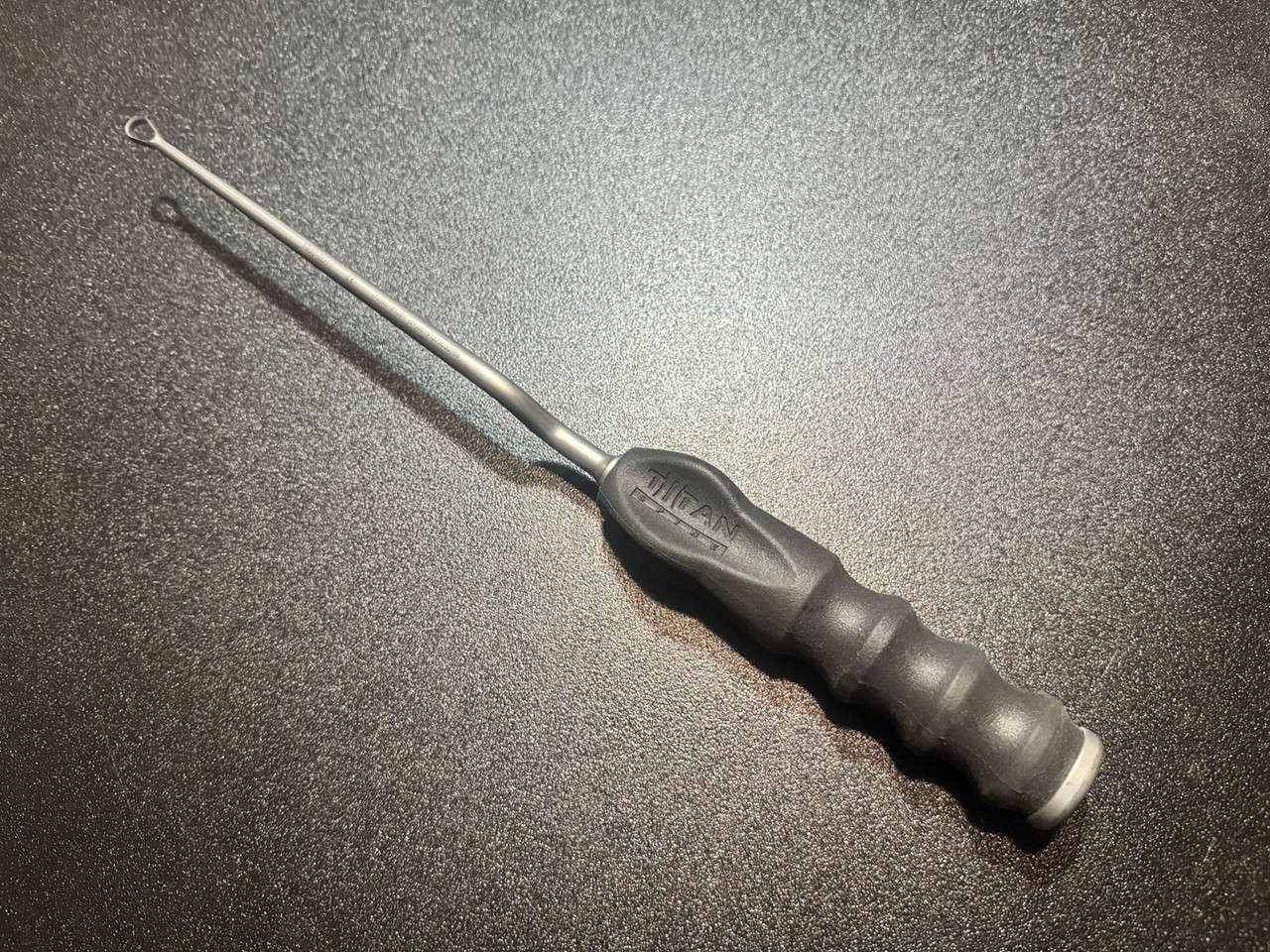 Handle photo of Titan Spine 1900-0011 Spinal Straight Teardrop Curette, 9mm