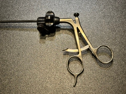 Handle photo of Stryker 250-080-314 Laparoscopic Debakey Grasper, 5mm X 33cm