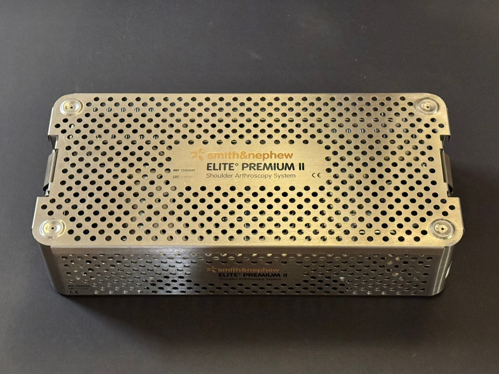 Case photo of Smith & Nephew 72202503 ELITE PREMIUM II Shoulder Arthroscopy System