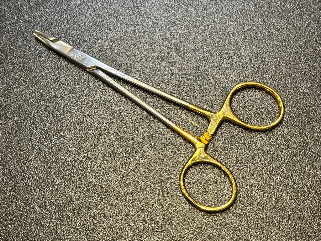 Handle photo of Jarit 121-150 Olsen-Hegar Needle Holder Scissors, TC, 5.75"
