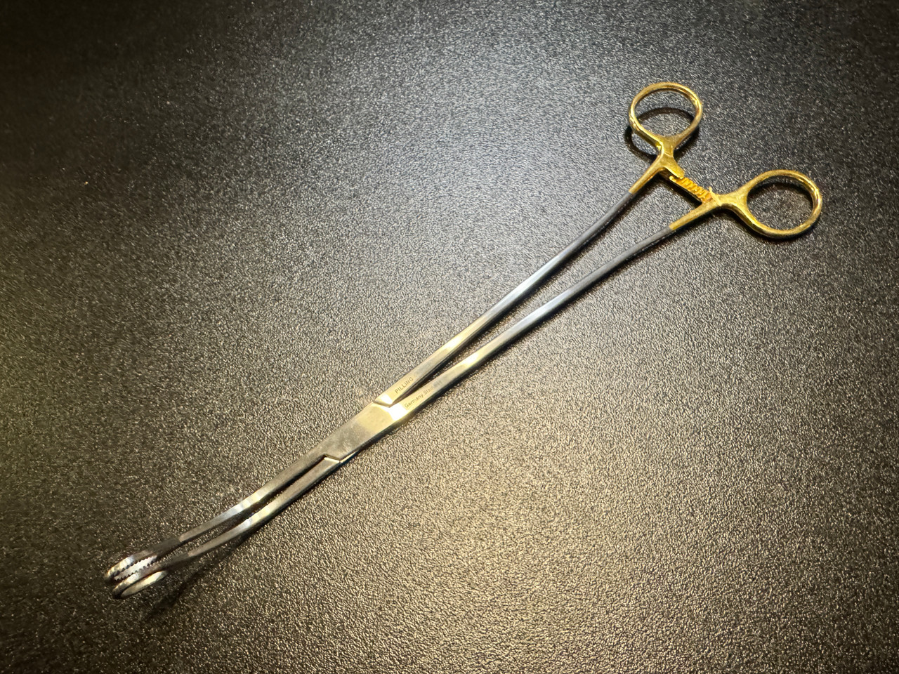 Photo of Pilling 841031 Kaiser-Pilling VATS Short Jaw Ring Forceps, CVD, 12 ⅛"