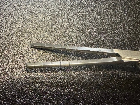 Jaw photo of Jarit 320-403 Cooley Coarctation Clamp, STR, 6.75"