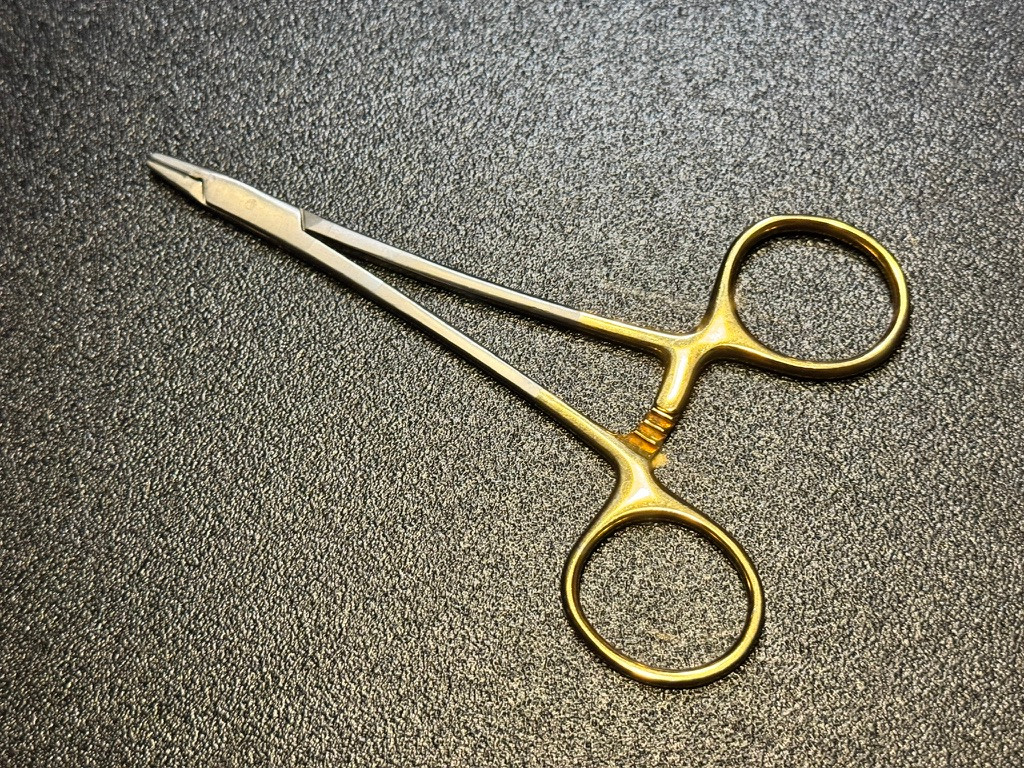 Handle photo of Jarit 121-100 Derf Needle Holder, Carb-Bite, 4.75"