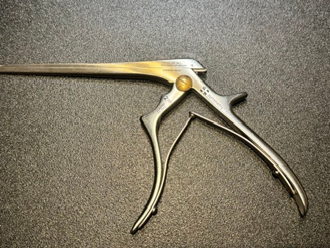 Handle photo of Symmetry 53-1513 Thin Footplate Cervical Kerrison Rongeur, 90° Up, 2mm, 7"