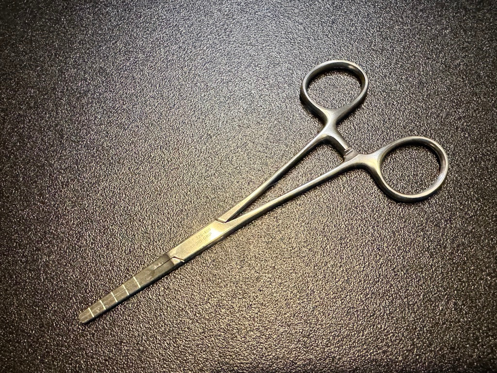 Photo of Jarit 320-400 Cooley Patent Ductus Clamp, STR, 6.25"