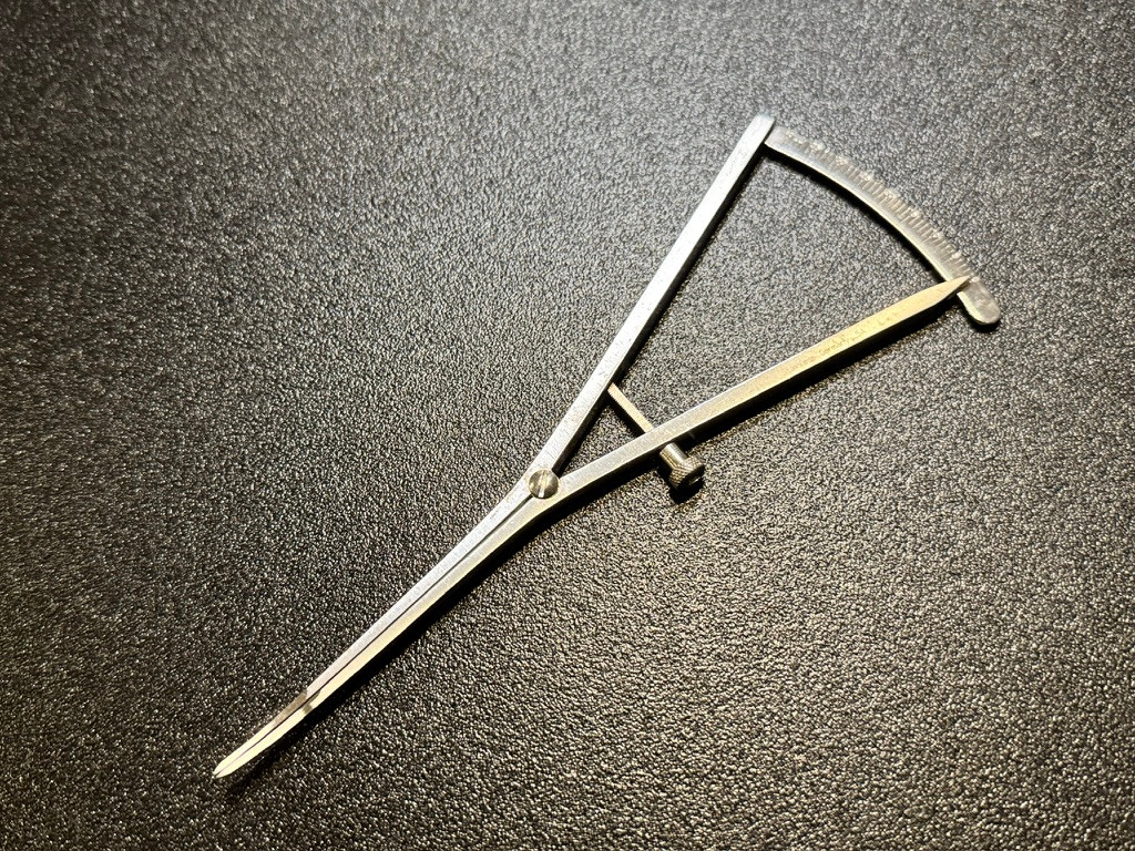 Photo of KLS Martin 35-135-18 Large Castroviejo Caliper, CVD, 7"